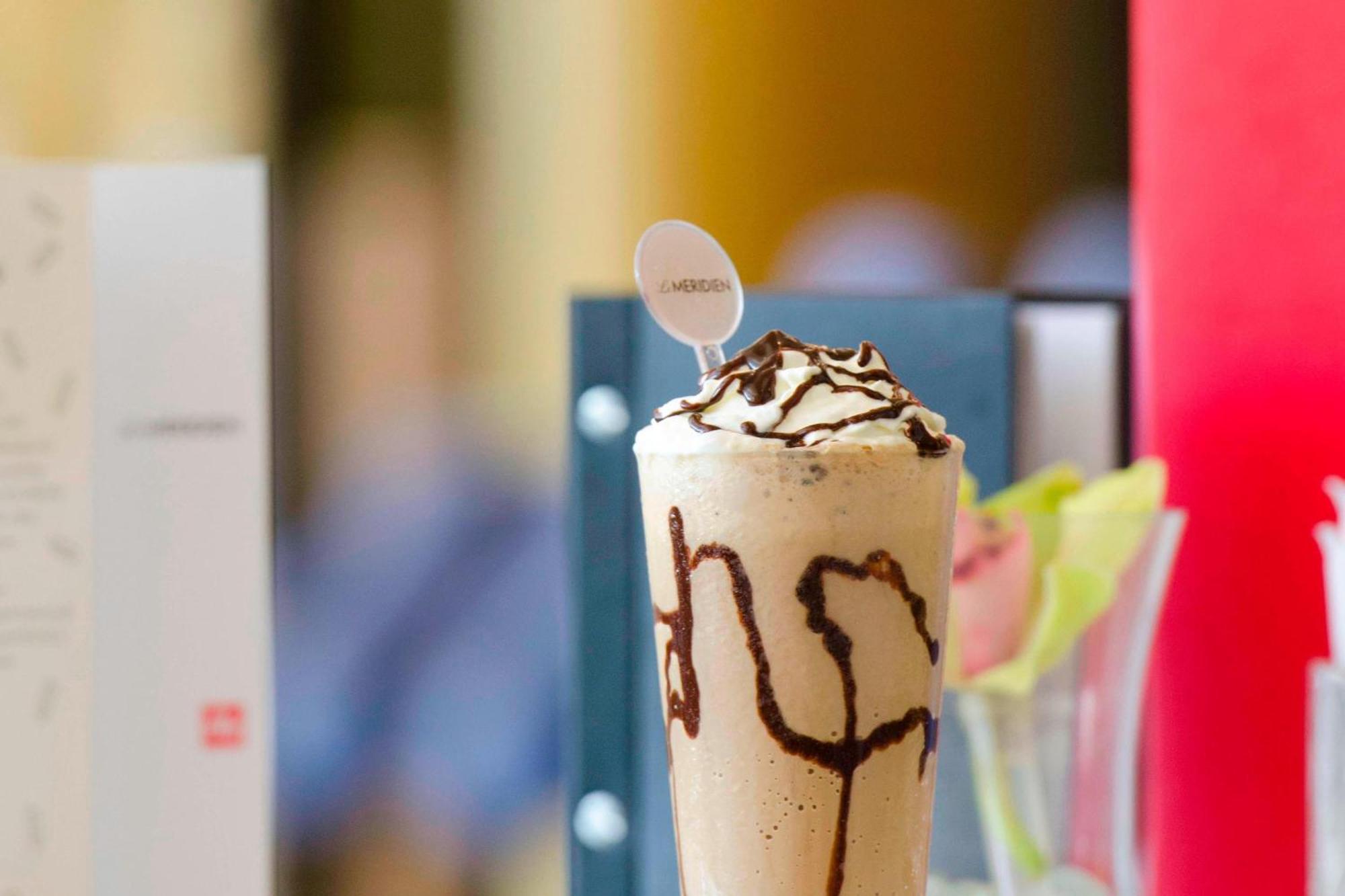 Le Meridien El-Huber Dış mekan fotoğraf A coffee frappe