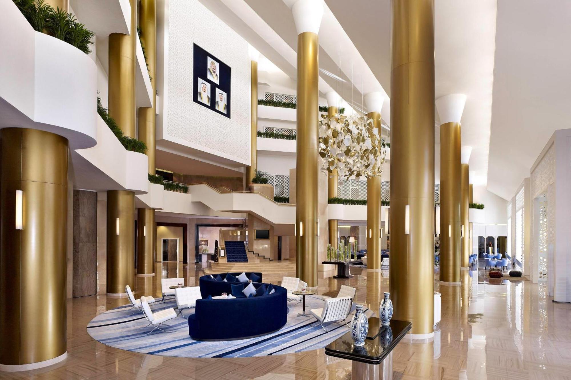 Le Meridien El-Huber Dış mekan fotoğraf The lobby of the hotel